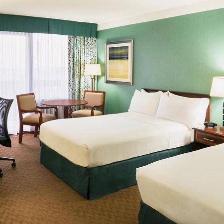 Holiday Inn Toronto - Yorkdale Esterno foto