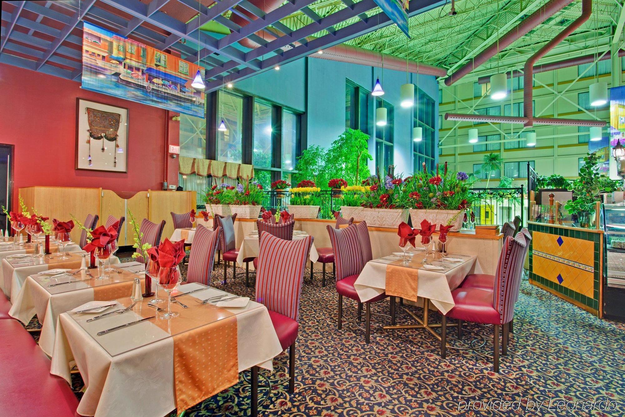 Holiday Inn Toronto - Yorkdale Esterno foto