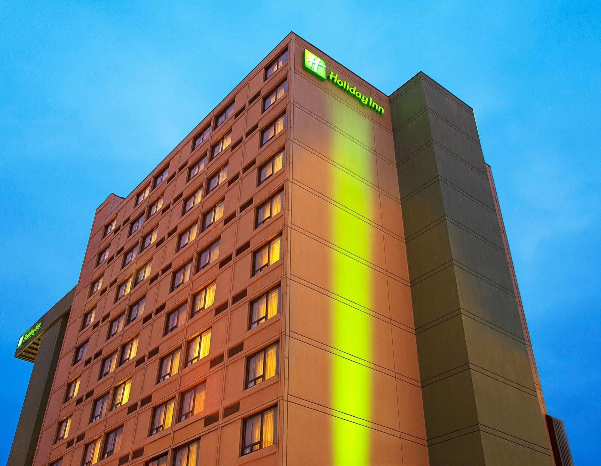 Holiday Inn Toronto - Yorkdale Esterno foto
