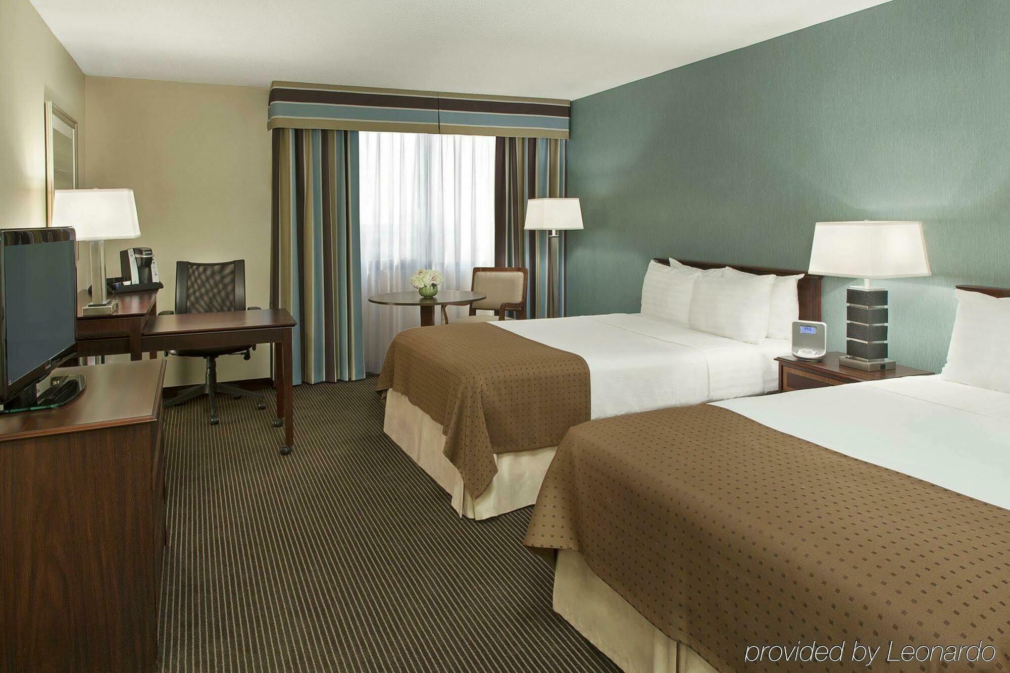 Holiday Inn Toronto - Yorkdale Esterno foto