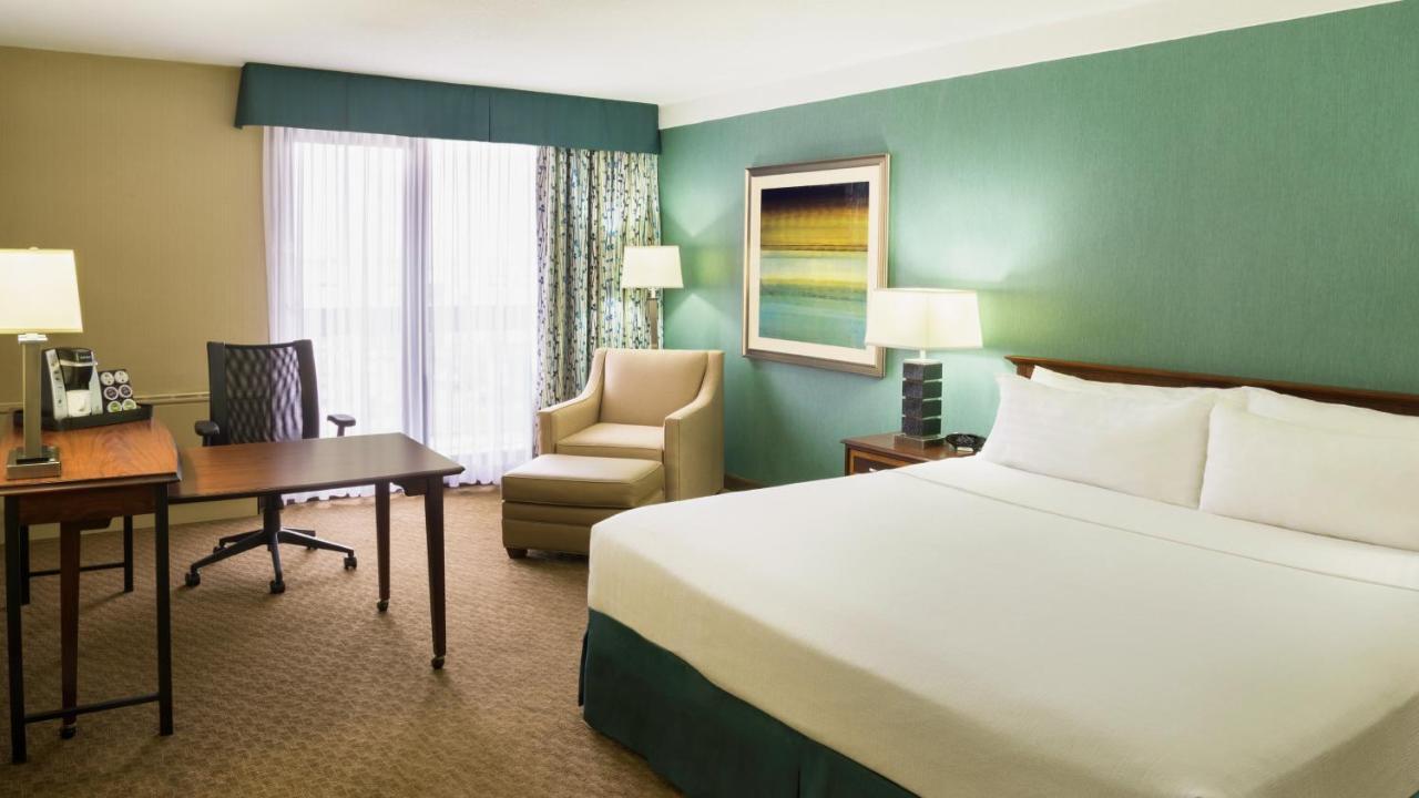 Holiday Inn Toronto - Yorkdale Esterno foto